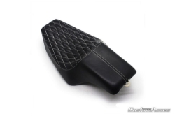 Afbeeldingen van Seat model Pasadena Custom Access voor diverse Harley Davidson Sportster's