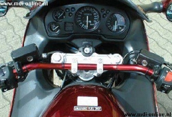 Afbeeldingen van Superbikestuurombouw kroonplaat zwart Honda CBR1100XX 1997-1998