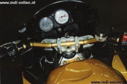 Afbeeldingen van Superbikestuurombouw kroonplaat zwart Suzuki GSX-R750 1996-1999