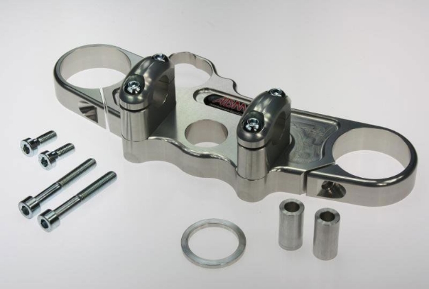 Afbeeldingen van Superbikestuurombouw kroonplaat zwart Suzuki GSX-R600/750 2011-