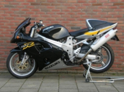 Afbeeldingen van Superbikestuurombouw kroonplaat zilver Suzuki TL1000R