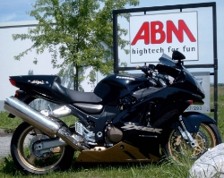 Afbeeldingen van Superbikestuurombouw kroonplaat zwart Kawasaki ZX12-R 2002-