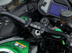 Afbeeldingen van Superbikestuurombouw A1 kit Kawasaki H2 SX '18-