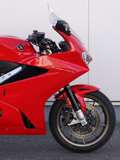 Afbeeldingen van Superbikestuurombouw A1 kit Booster Honda VFR800F ABS '14-