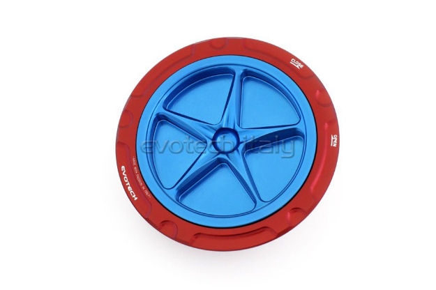 Afbeeldingen van Tankdop met schroefdop Evotech BMW R Nine T/ 1200 Scrambler '14- rood/blauw