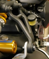 Afbeeldingen van Uitlaatsteun met afdekplaatje zwart Evotech Performance Ducati M821 '18-20