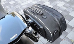 Afbeeldingen van C-Bow tasdragers zwart Hepco&Becker Ducati Diavel '11-18