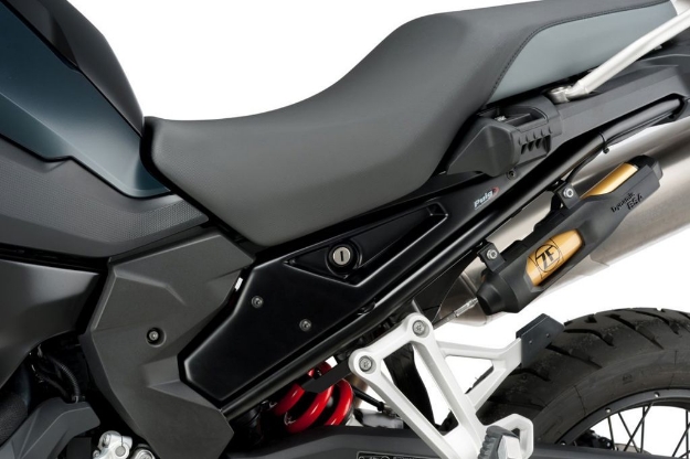 Afbeeldingen van Side cover panel rear spoiler links Puig BMW F750GS '18- mat zwart