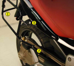 Afbeeldingen van Kofferrek zwart Hepco&Becker Moto Guzzi Norge 850/ Norge 1200/ Breva V850/ V1100/ V1200