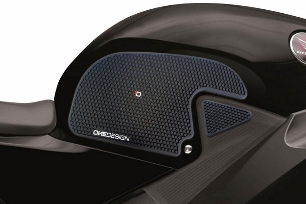 Afbeeldingen van Tank protector/grip stickers zwart Puig Honda CBR600RR ’13-‘16