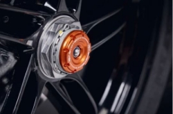 Afbeeldingen van Rear Spindle Evotech Performance KTM 1290 Superduke GT '16-18