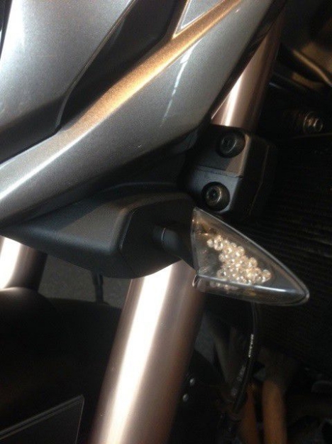 Afbeeldingen van Opvulplaatjes voor knipperlichten in kuip Puig Kawasaki (nieuwere modellen)