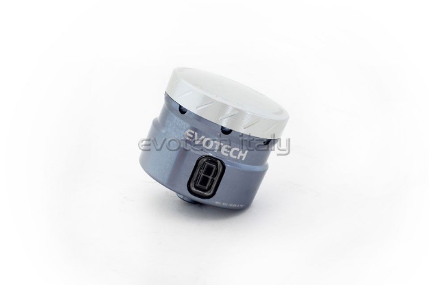 Afbeeldingen van Remvloeistofpotje groot 30ml met rechte uitgang Evotech titanium/zilver