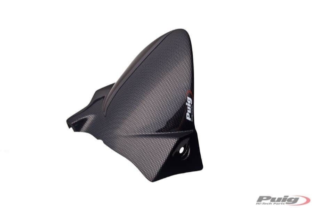 Afbeeldingen van Achterspatbord Puig carbon look Aprilia SL750 Shiver '07-/ SL750 Shiver GT '08-14 / Shiver 900 '17-