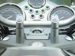 Afbeeldingen van Handlebar riser 25mm diverse BMW modellen - silver