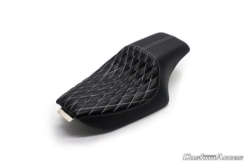 Afbeeldingen van Seat model Pasadena Custom Access voor diverse Harley Davidson Sportster's