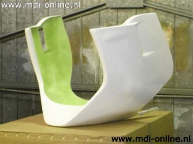 Afbeeldingen van Onderkuip Yamaha FJ1100 1984-1986 (ongespoten) (sale)