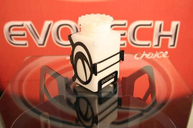 Afbeeldingen van Racing recovering tank 250ML Evotech