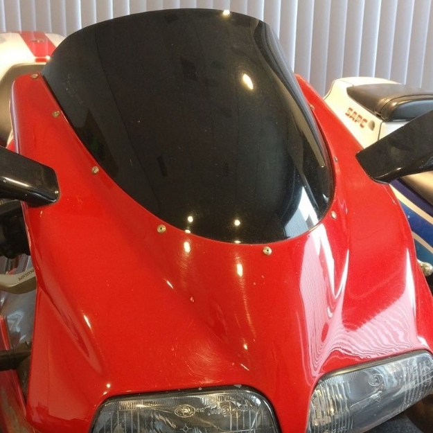 Afbeeldingen van Vervangingsruit standaard Ducati 748/916/996/998-transparant