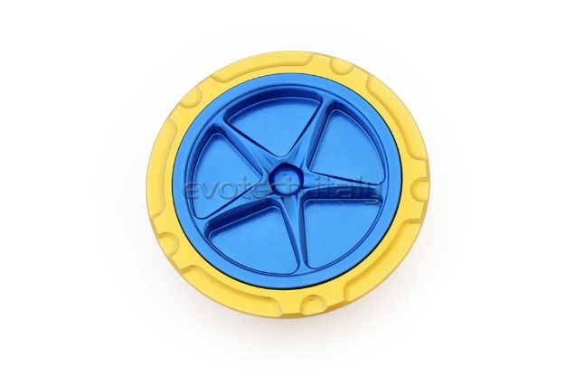 Afbeeldingen van Tankdop met schroefdop Evotech BMW R Nine T/ 1200 Scrambler '14- goud/blauw