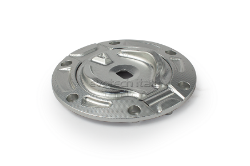 Afbeeldingen van Tankdop met sleutel opening van Evotech diverse Ducati en KTM modellen. zilver - zilver