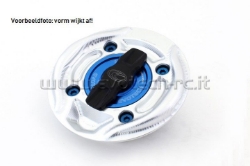 Afbeeldingen van Tankdop met snelsluiter van Evotech voor diverse Aprilia / Ducati / KTM / MV Agusta -zilver/blauw