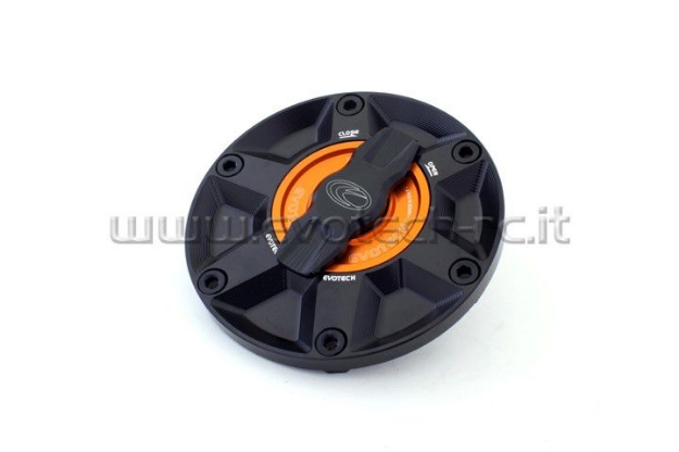 Afbeeldingen van Tankdop met snelsluiter van Evotech voor diverse Aprilia / Triumph / MV Agusta zwart/oranje