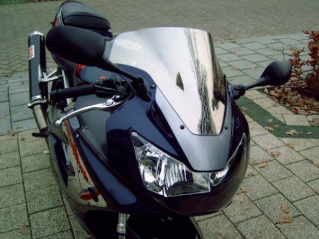 Afbeeldingen van Vervangingsruit jetstream iridium silver Honda CBR900RR '02-03 (UVK)