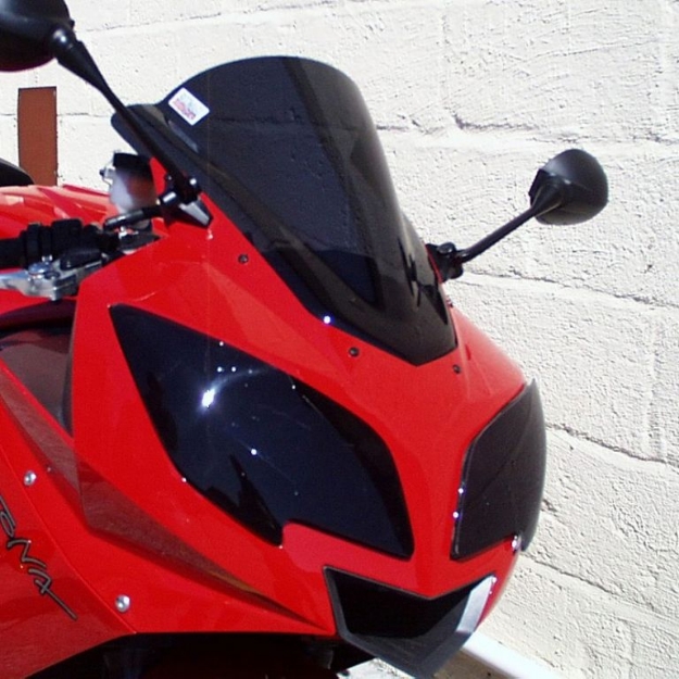 Afbeeldingen van Vervangingsruit Jetstream Triumph Daytona 600 '03-/ Daytona 650 '05--zwart