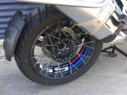 Afbeeldingen van Velglint Puig met logo diverse BMW modellen zwart