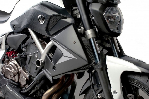 Afbeeldingen van Side cover panels Puig (set) voor radiateur Yamaha MT-07 '14--Mat zwart