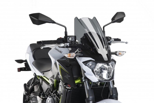 Afbeeldingen van Vervangingsruit naked bike Touring Puig Kawasaki Z650 '17-'19-donker getint