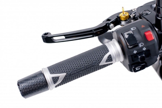 Afbeeldingen van Handvatten Puig HI-TECH Radikal (119mm)-Zilver