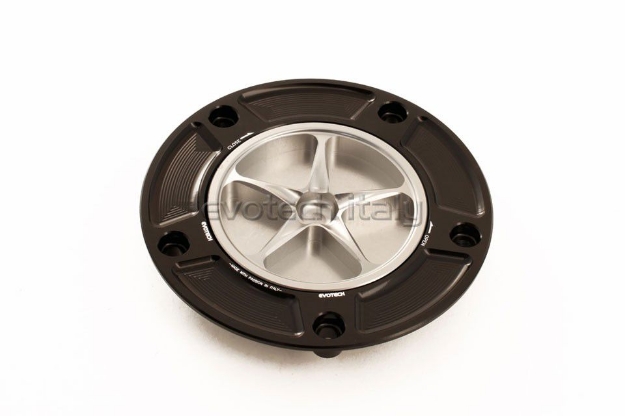 Afbeeldingen van Tankdop met schroefdop Evotech diverse Kawasaki modellen zwart/zilver