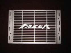 Afbeeldingen van Radiatorcover met logo aluminium Yamaha FZ 6 2004-2006 (UVK)