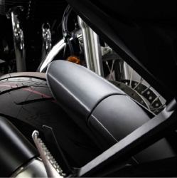 Afbeeldingen van Achterspatbord verlenger mat zwart voor het originele spatbord Honda CB1000R diverse modellen