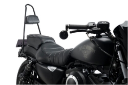 Afbeeldingen van Sissybar zwart Custom Acces model Wild voor diverse Harley Davidson modellen