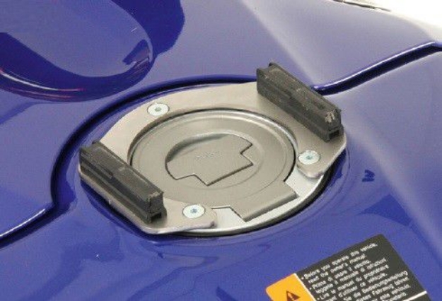 Afbeeldingen van Tankring Lock-it Hepco&Becker tankring voor Yamaha en Suzuki tankdop met 7/8 boutgaten
