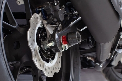 Afbeeldingen van Achterasslider Evotech Honda CB300R ’18- - goud