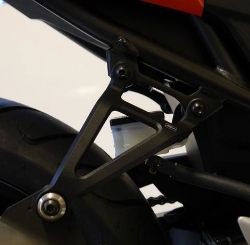 Afbeeldingen van Uitlaatsteun met afdek plaatje Evotech Performance Kawasaki ZX6-R 636 ’19-21