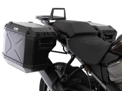 Afbeeldingen van Kofferset Hepco&Becker 'Cutout' met RVS rek en Xplorer BLACK koffers Harley Davidson Pan America '21-