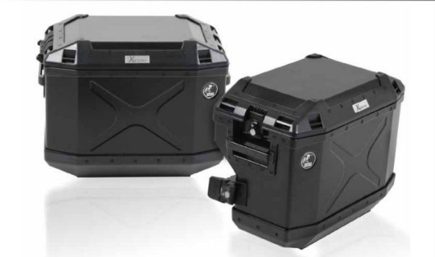 Afbeeldingen van Kofferset Hepco&Becker 'Cutout' met RVS rek en Xplorer BLACK koffers Honda CRF1000L Africa Twin '18-