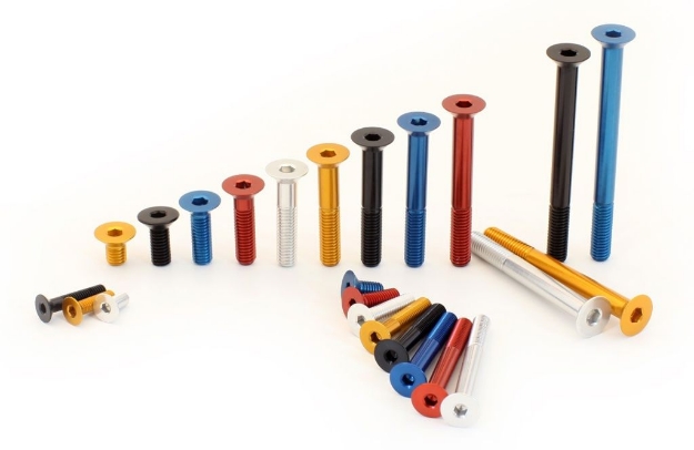Afbeeldingen van Aluminium boutje model TSPEI M4x15